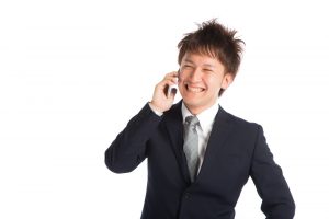 商談するチャラ男